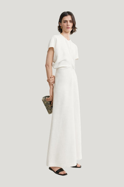 Slouch waist dress — model side