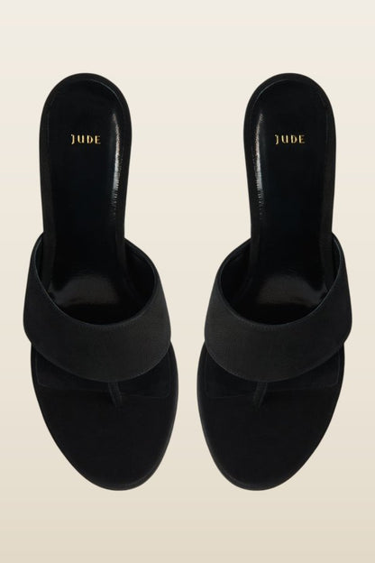 Snug Sandal Black Nubuck Leather — model back
