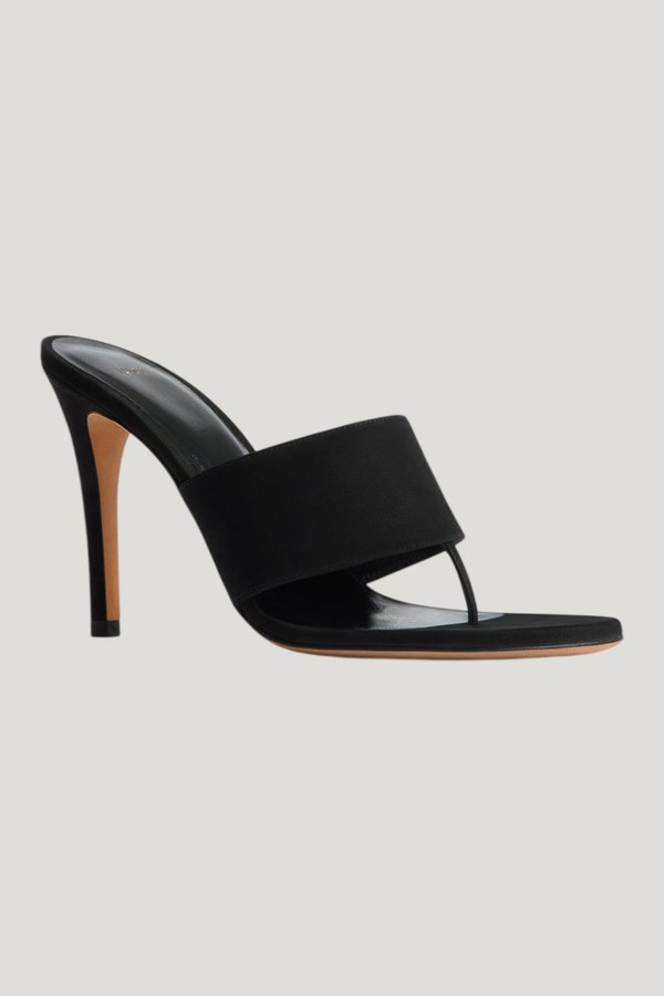 Snug Sandal Black Nubuck Leather — model side