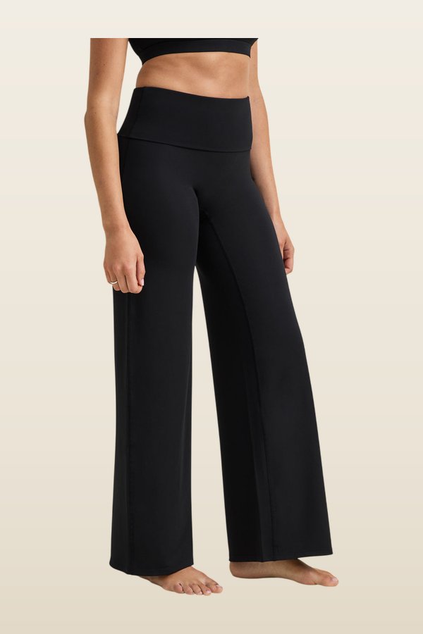 SoftSet Fold Waist Wide Leg Trouser — model back