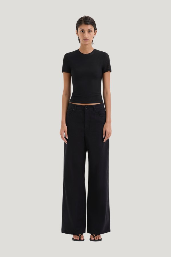 Stella Wide Leg Jean — model front