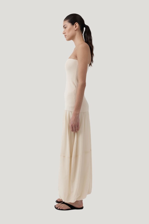 Strapless Balloon Hem Dress — model side