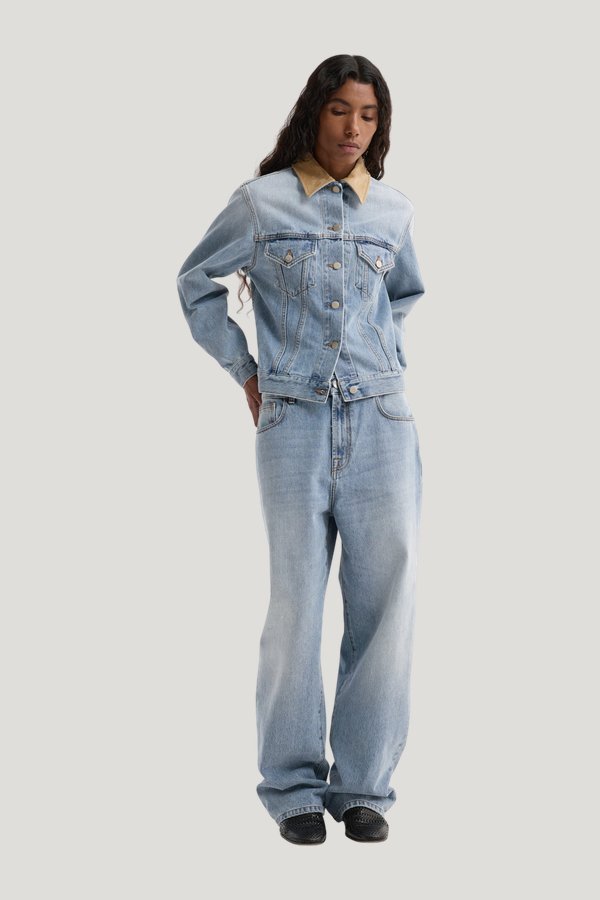 Suede collar fitted denim jacket | classic — model front