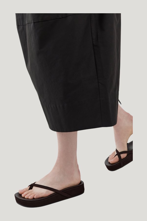Suede Cross Strap Flatform - Coffee — model side