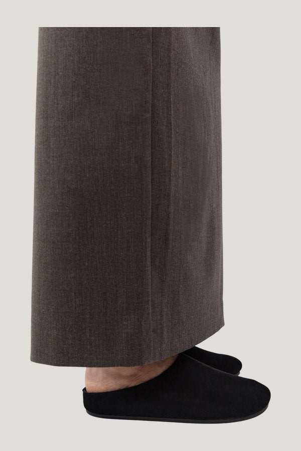 Suede Mule — model side