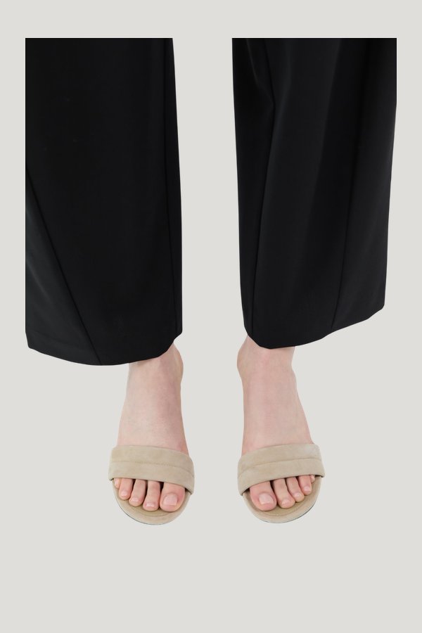 Suede Stitch Detail Heel - Rock — extra