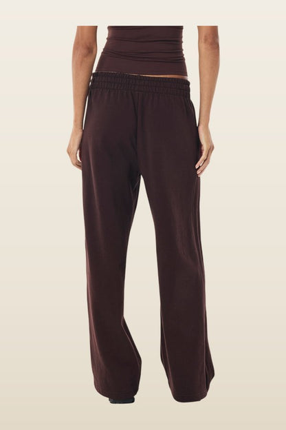 Swerve Trackpant In Mahogany — model back