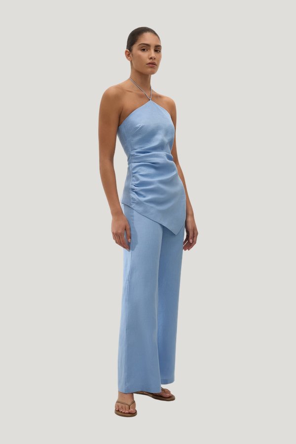 Syna Pant Sky — model side