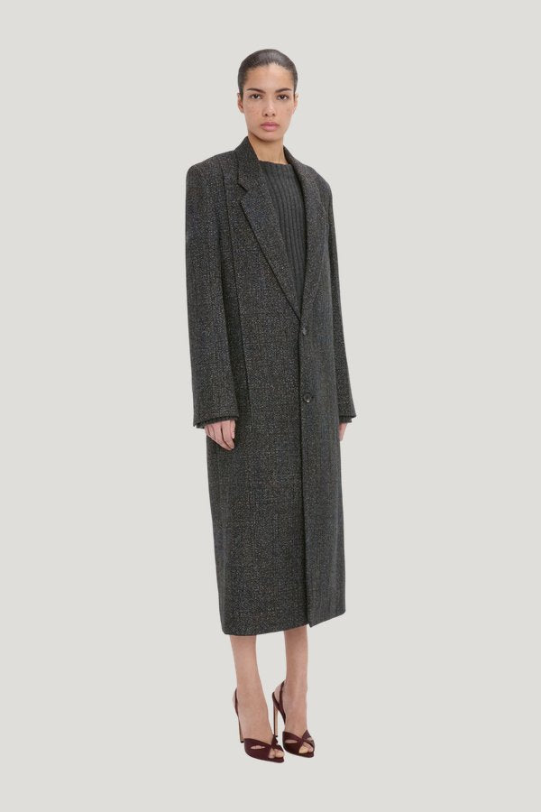 Tailored Coat In Grey Melange — model side