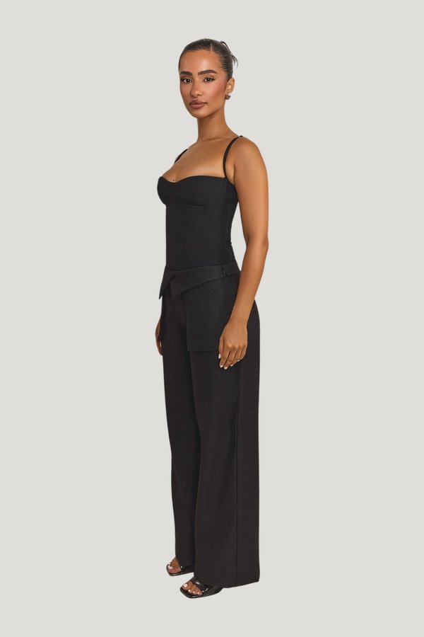 The Aurelia Trousers — model side