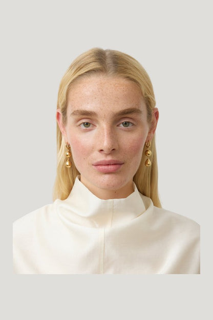 The Cathrine Earrings — model side
