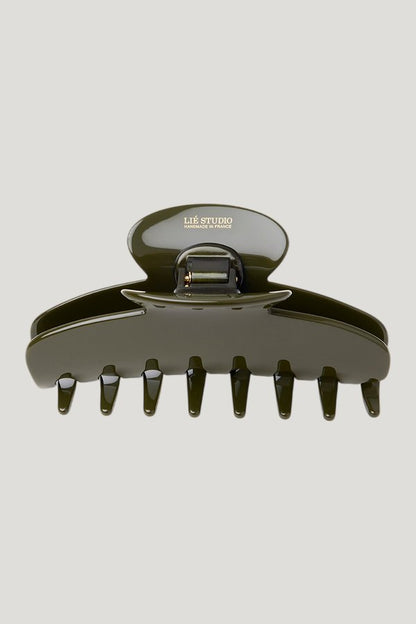 The Faye Hair Clip — model front