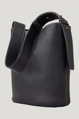 The Norma Tote — model front