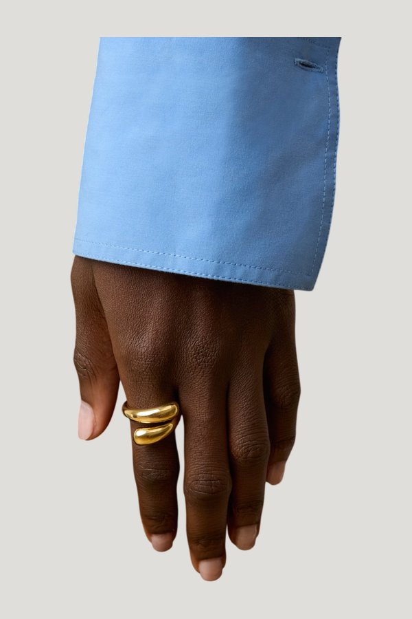 The Victoria Ring — model front