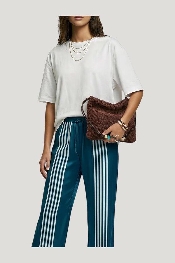 Tie Breaker Shoulder — model side