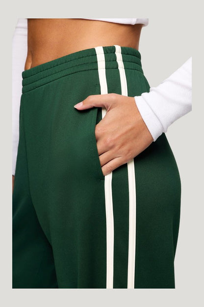 Track Pant | Hunter — model side