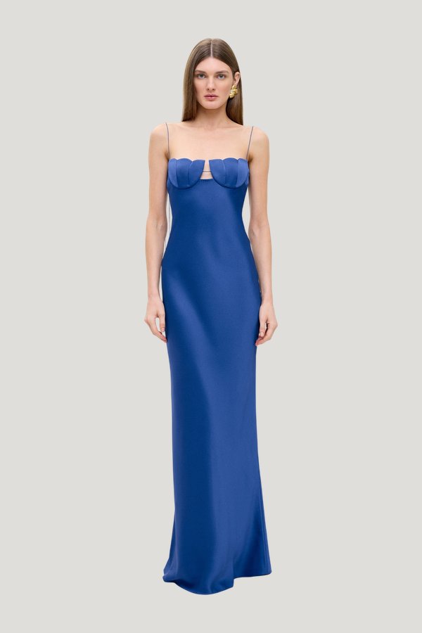 Tulip dress — model front