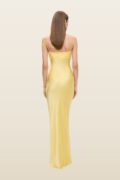 Tulip dress — model back