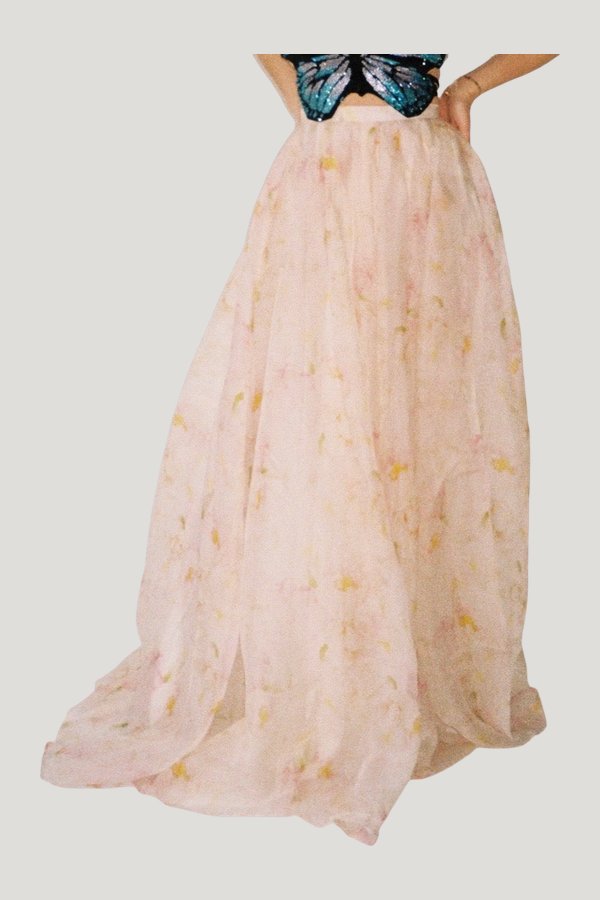 Venteux Silk Skirt — model side