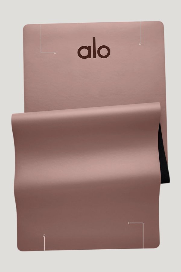 Warrior Mat - Smoky Quartz — model front
