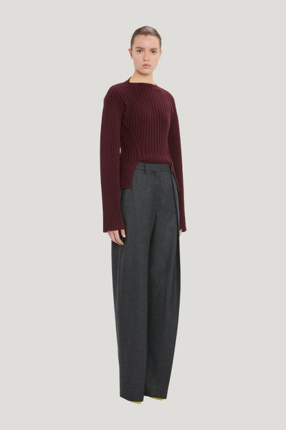 Cecilia Trouser In Grey Melange — model side