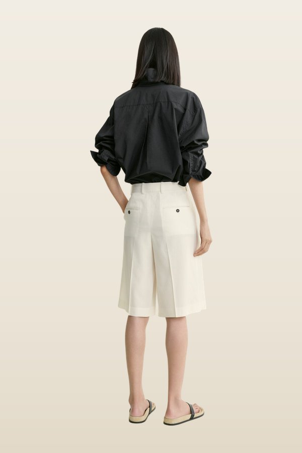 Wide tailored shorts — carry 4