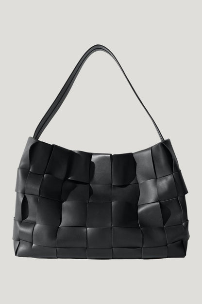 Woven Large Tote — model front