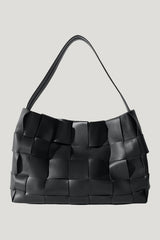 Woven Large Tote — model front