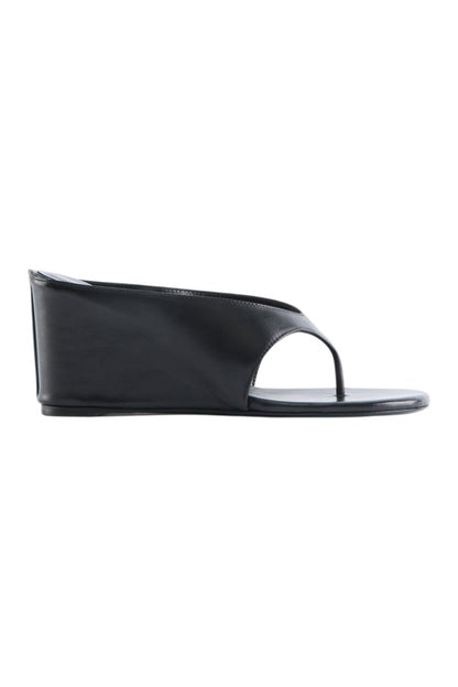 Yaga Wedge Sandal Black Leather — packshot