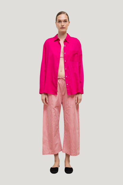 Yoko Classic Button Down — model front