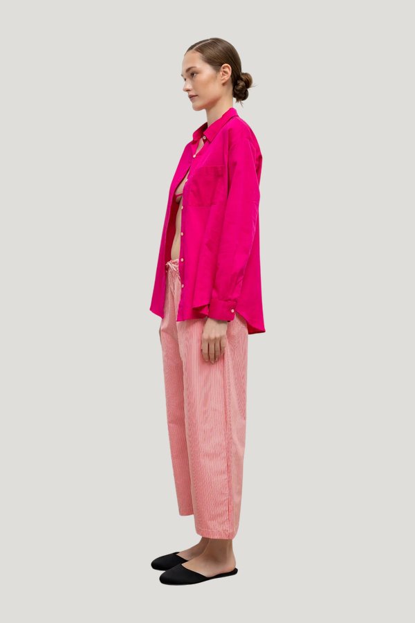 Yoko Classic Button Down — model side