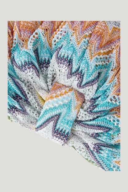 Zig zag viscose-blend lamé turban — model front